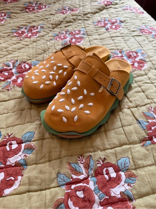 Shoes - Women’s BURG-enstocks - Birks that look like a cheeseburger